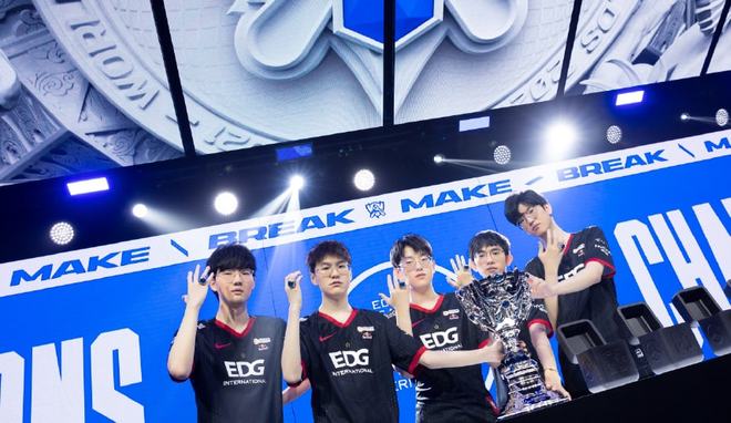 在曼城身上 在曼城身上